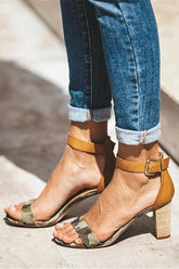 Sandalen mit Camouflage-Absatz